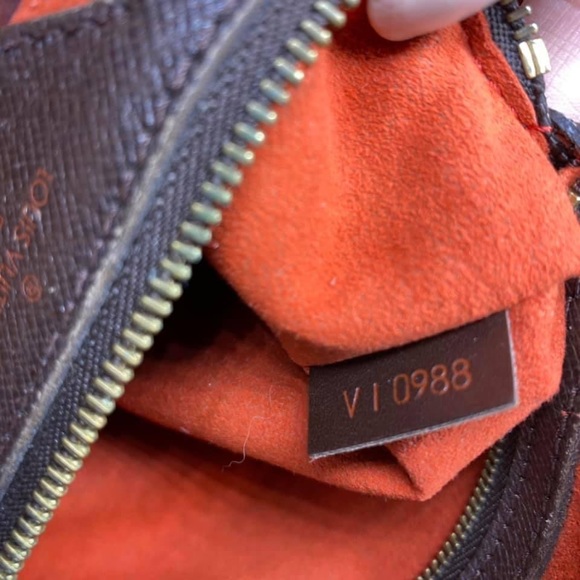 Authentic Louis Vuitton  Damier Ebene Brera bag - Picture 6 of 16